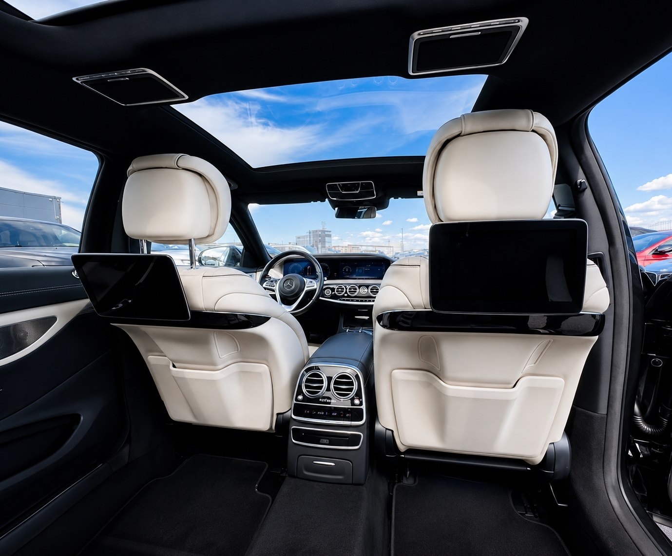 Mercedes-Benz S500 Maybach