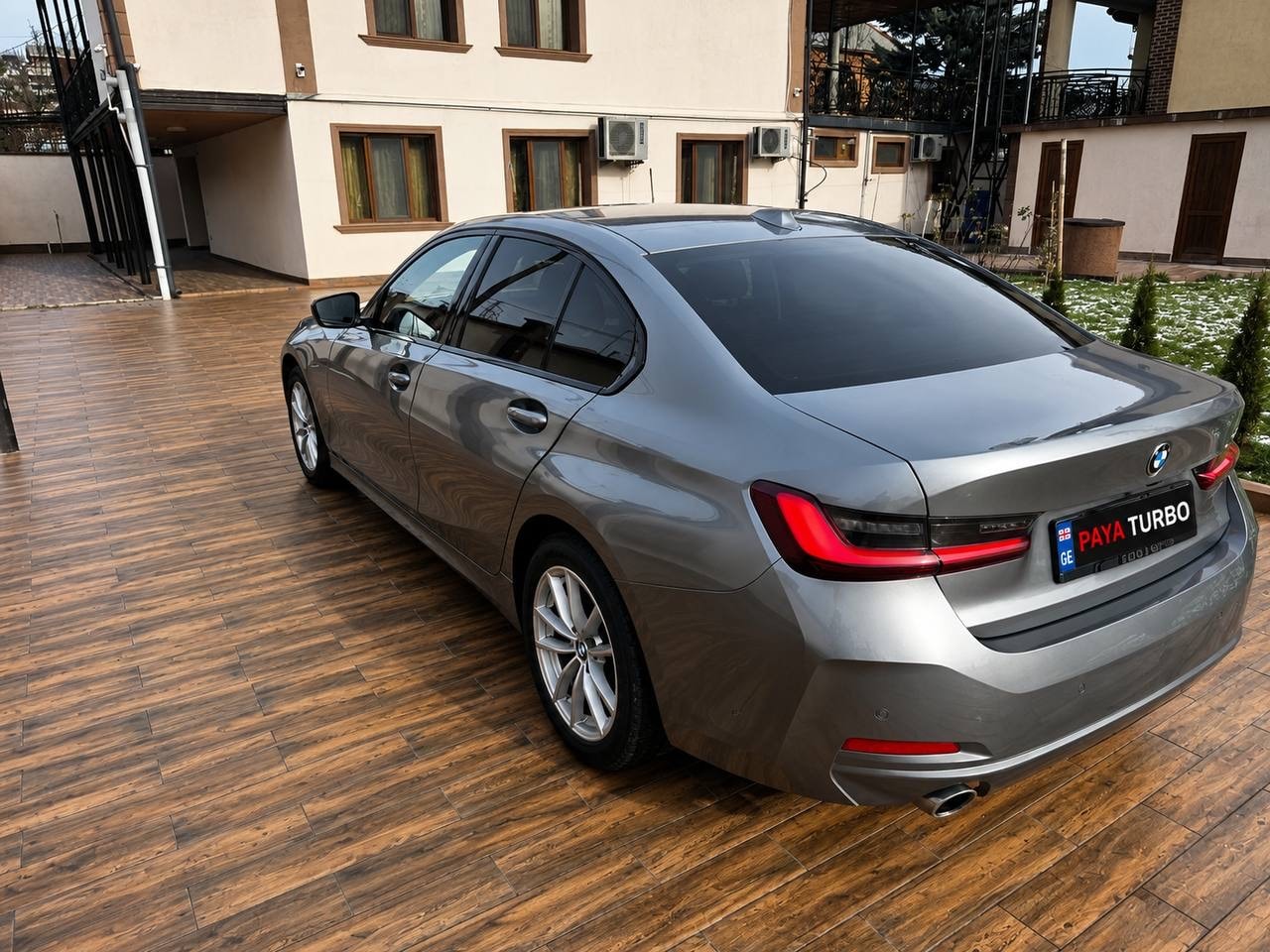 BMW 330i G20
