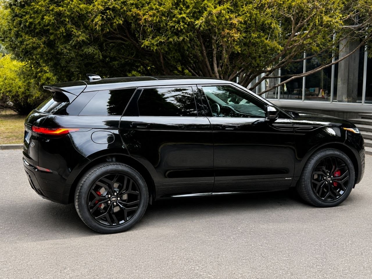 رنجرور Velar