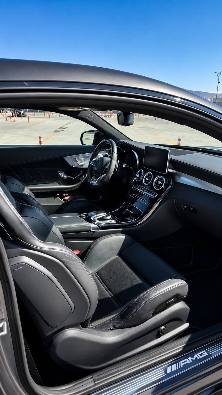 مرسدس بنز AMG C63 S