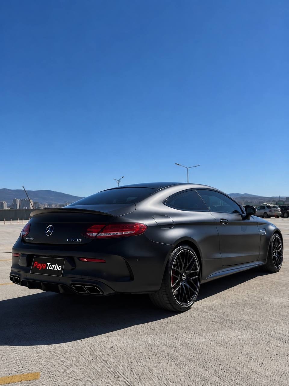 مرسدس بنز AMG C63 S