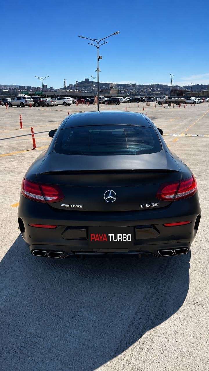 مرسدس بنز AMG C63 S