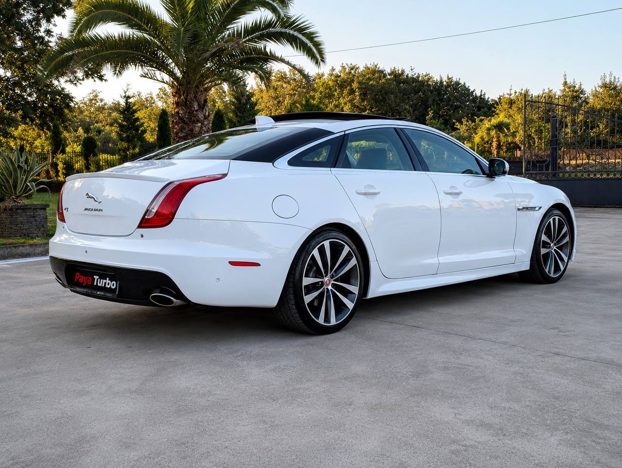 جگوار XJ,R Sport