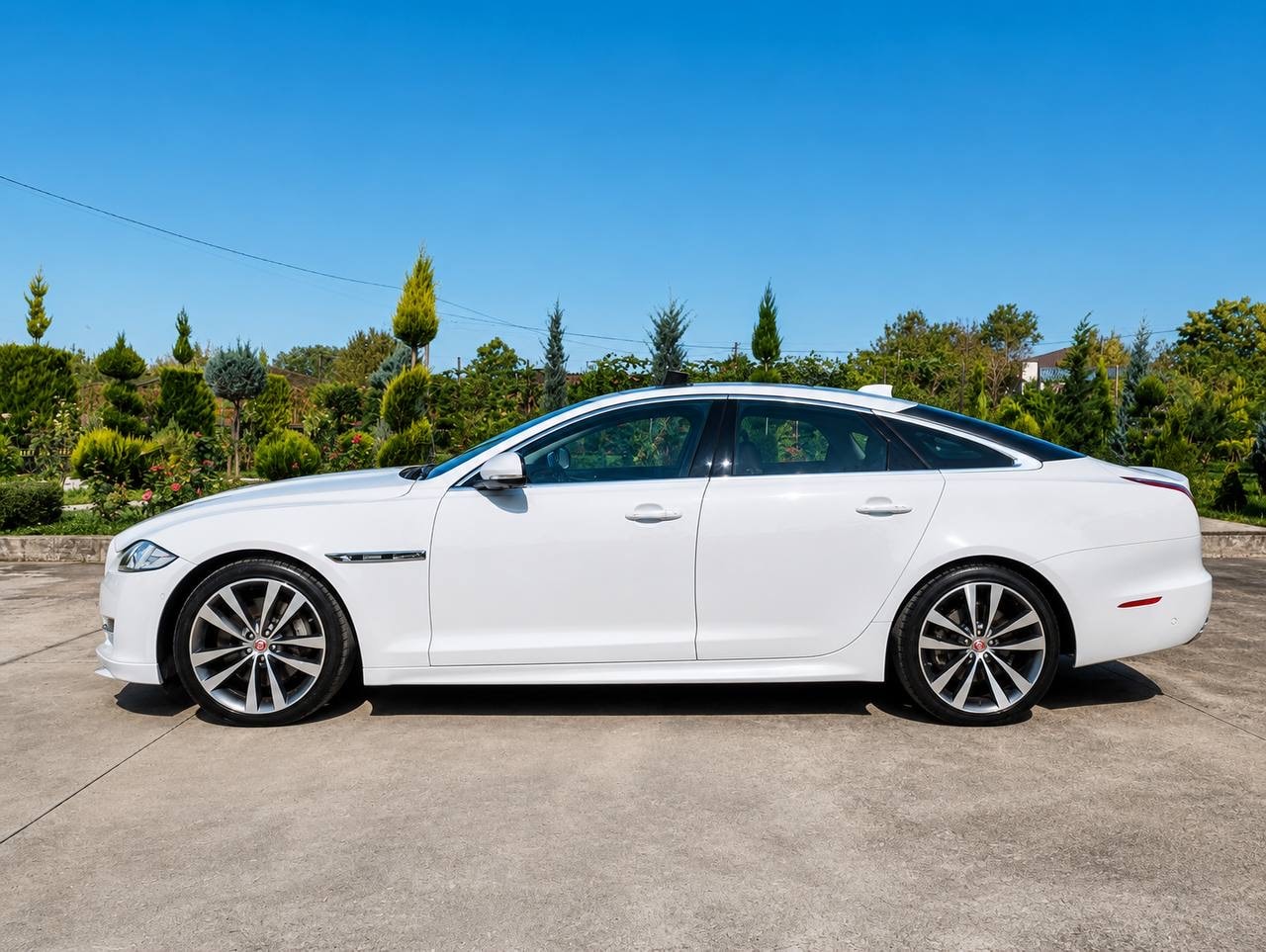 جگوار XJ,R Sport