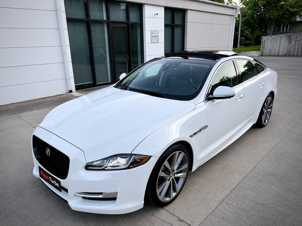 جگوار XJ,R Sport
