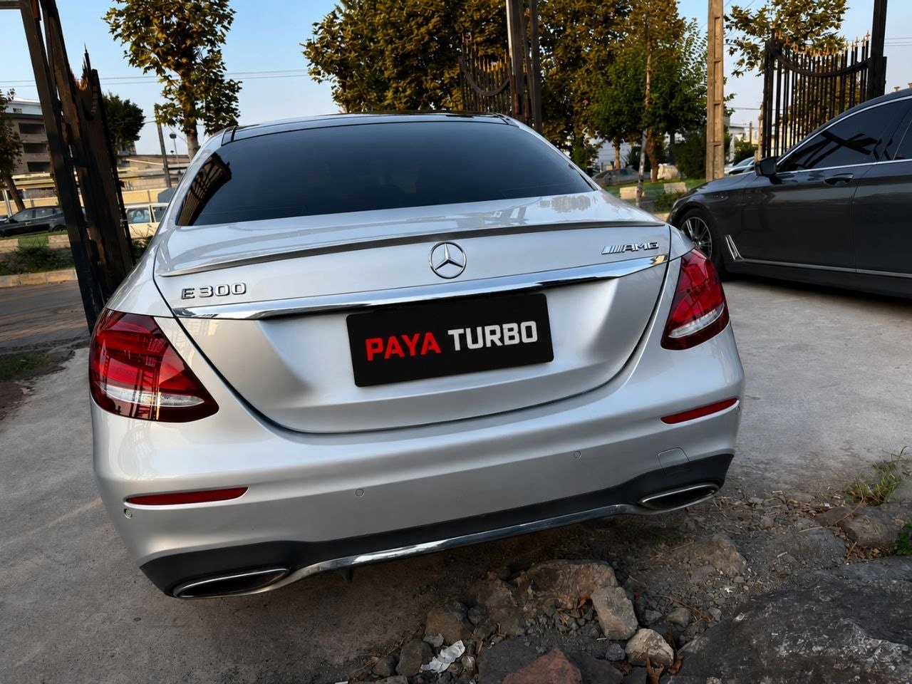 مرسدس بنز E300 AMG
