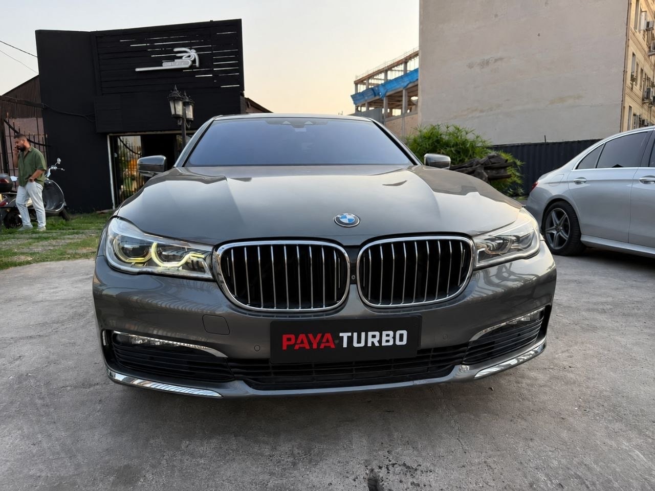 BMW 730LI