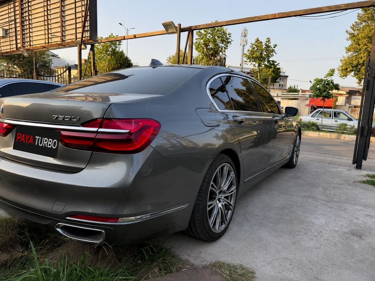 BMW 730LI