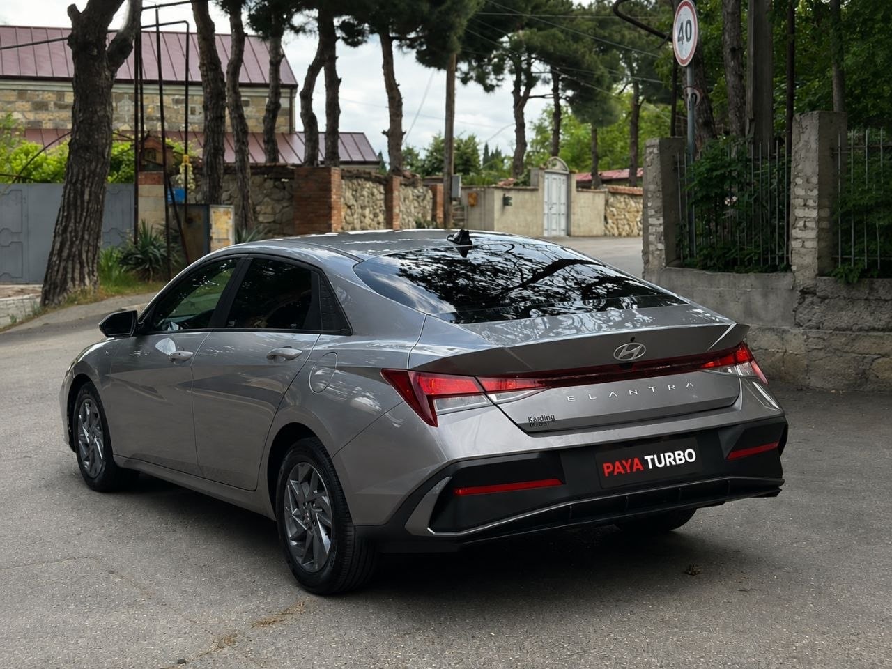 هیوندای Elantra