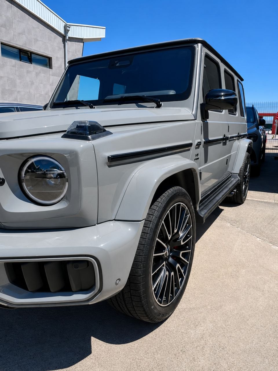 مرسدس بنز Mercedes-AMG G63