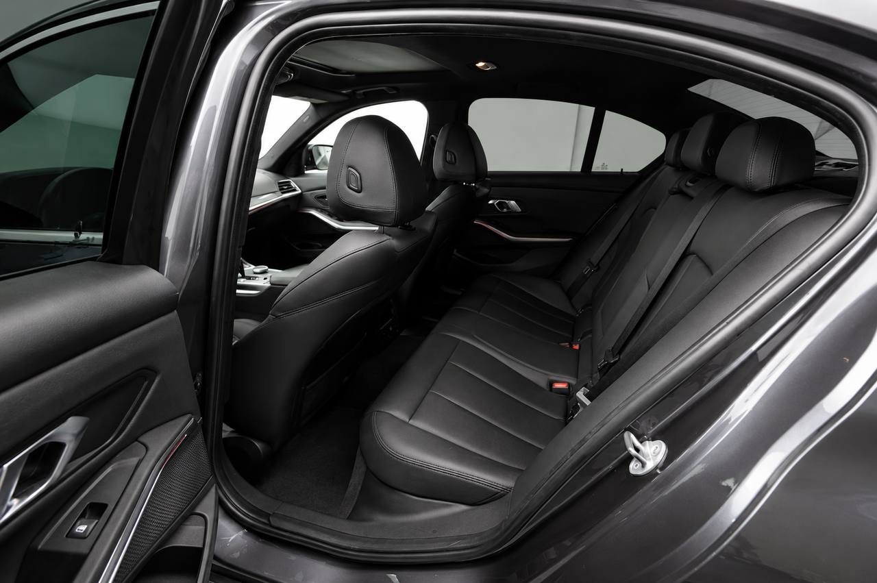 BMW 330i xDrive